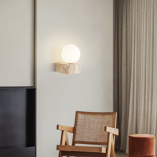 Geltono travertino LED sieninis šviestuvas